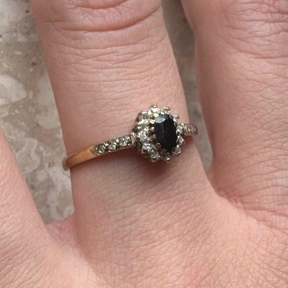 Vintage Sapphire Oval Diamond Halo Yellow Gold Ring

L - Picture 6 of 10